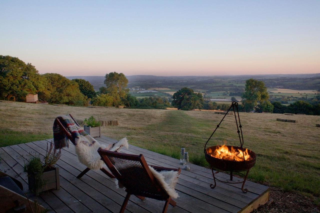 Tilbury Shepherd Huts With Hot Tubs Plus Holiday Cottages West Bagborough 外观 照片
