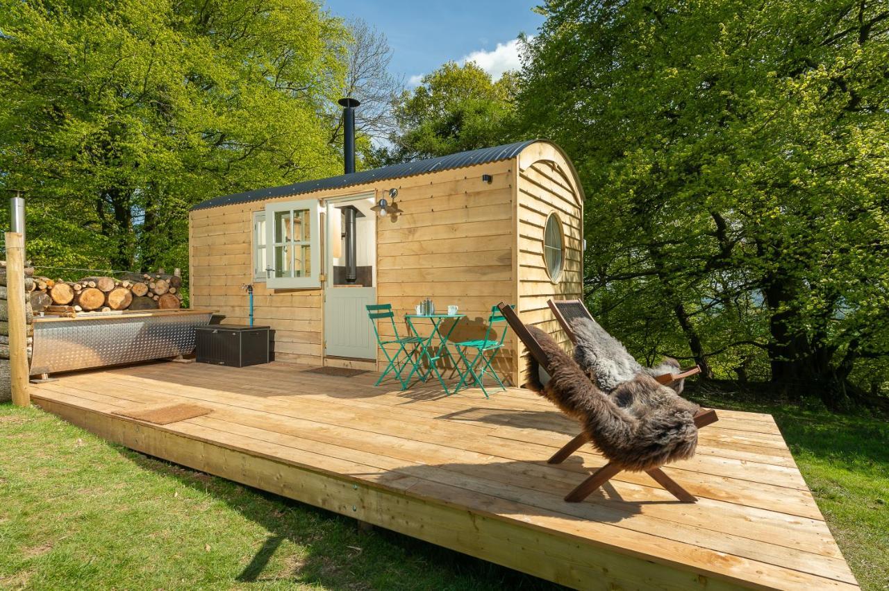 Tilbury Shepherd Huts With Hot Tubs Plus Holiday Cottages West Bagborough 外观 照片