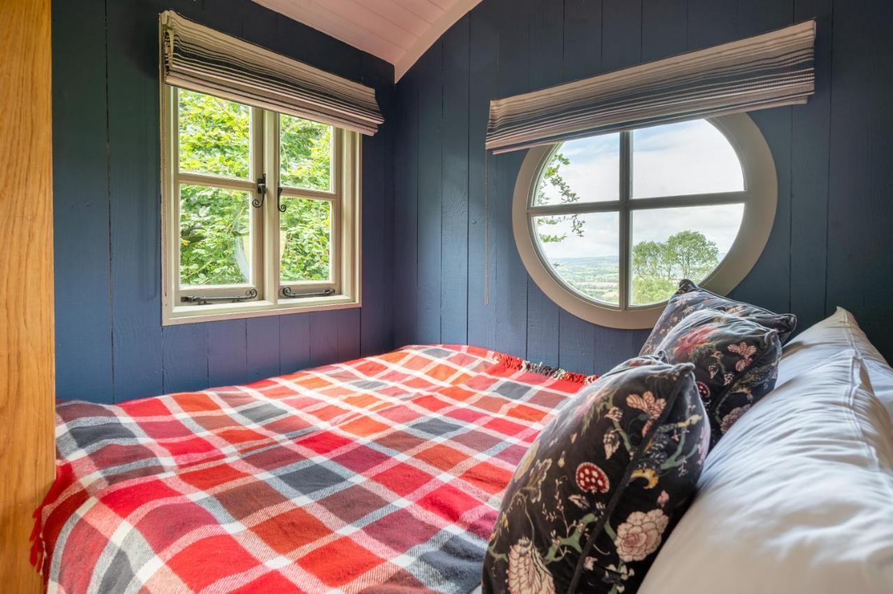 Tilbury Shepherd Huts With Hot Tubs Plus Holiday Cottages West Bagborough 外观 照片