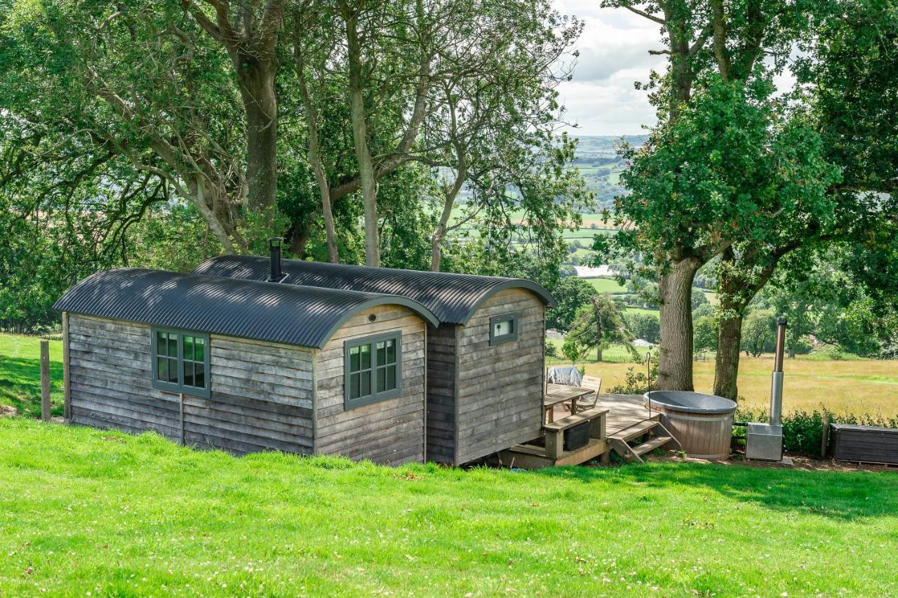 Tilbury Shepherd Huts With Hot Tubs Plus Holiday Cottages West Bagborough 外观 照片