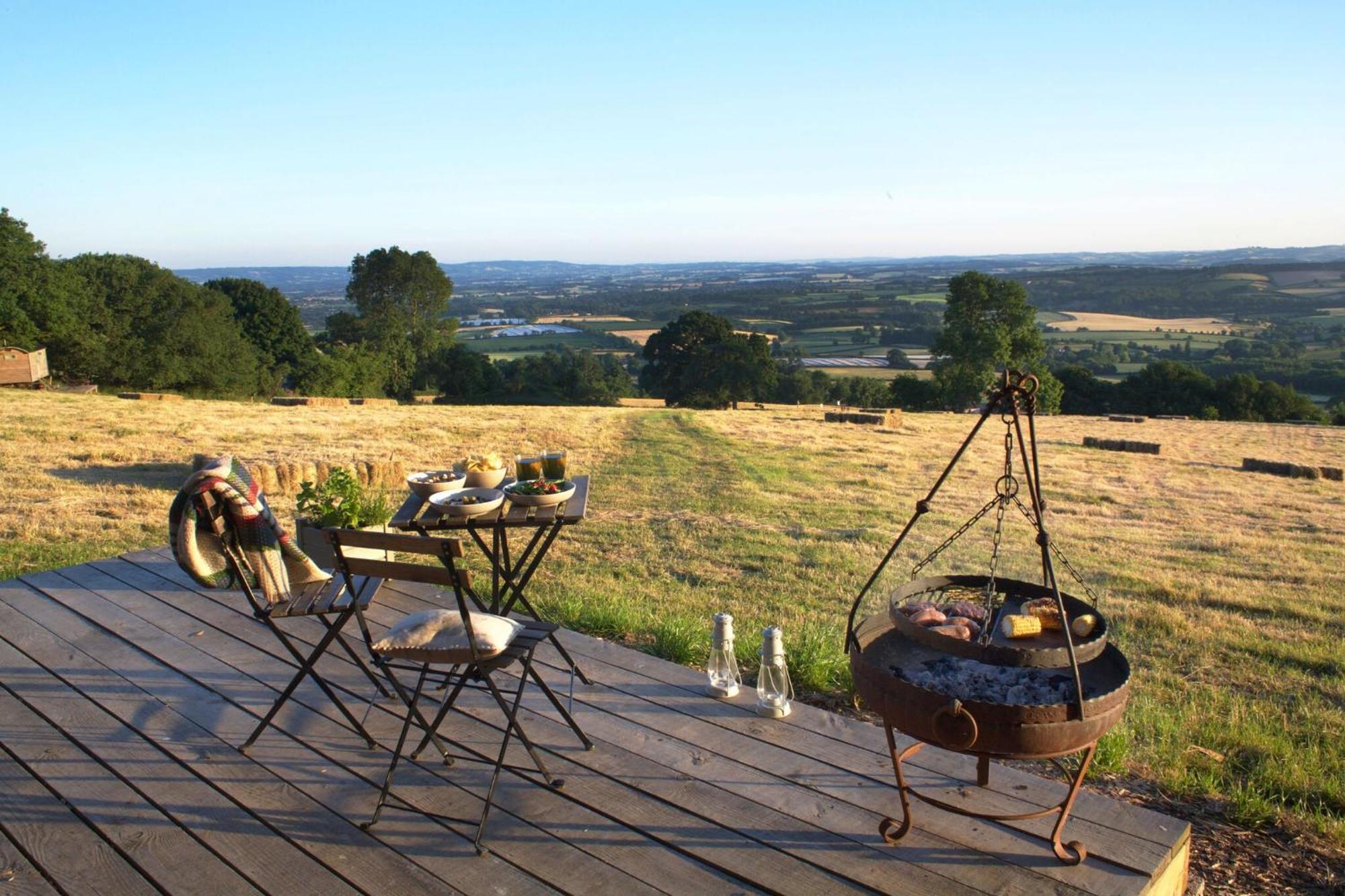 Tilbury Shepherd Huts With Hot Tubs Plus Holiday Cottages West Bagborough 外观 照片